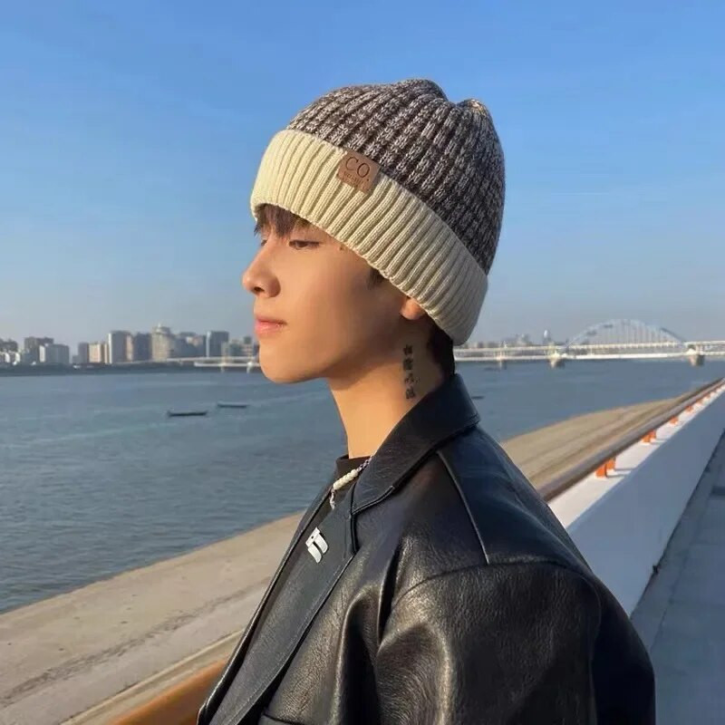 Új uniszex téli sapka polár bélés meleg sapka Puha sapka férfiaknak női kültéri vastag sísport kötött sapka Skull Gorro