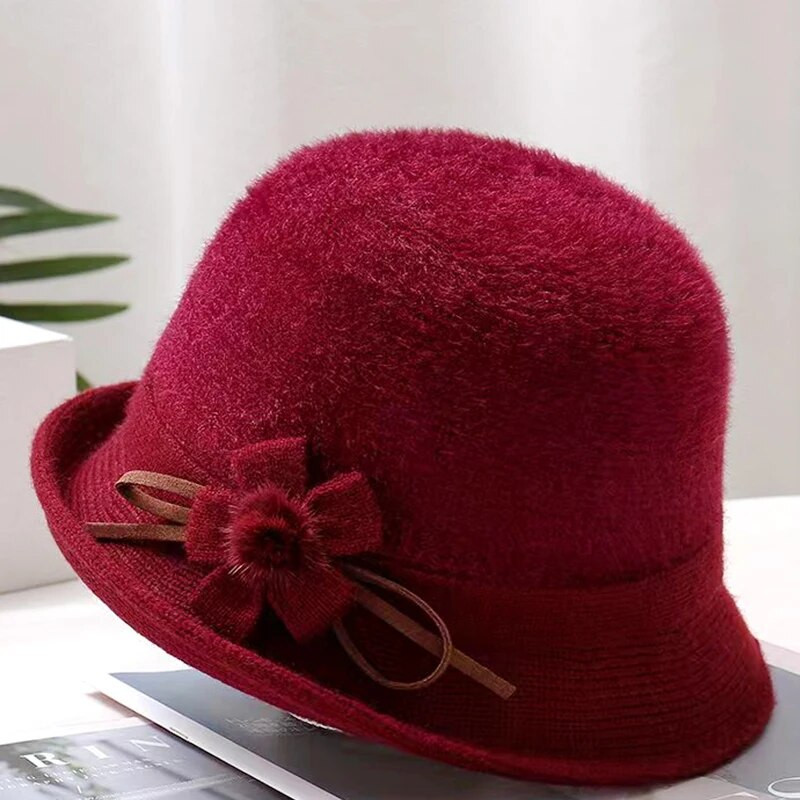 Rudens žiema Vidutinio amžiaus moteriškos šiltos dirbtinės audinės kailio vienspalvės gėlių kepurės Patogios moteriškos megztos vilnonės kepuraitės