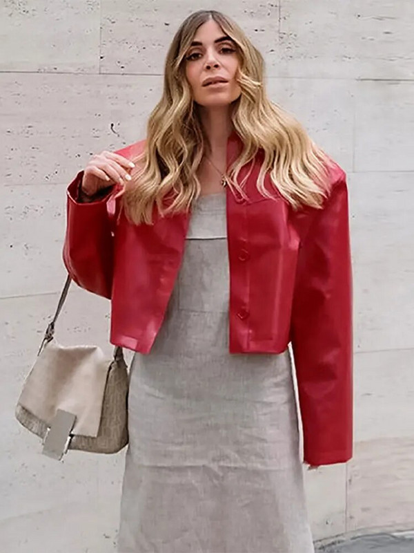 Raudona PU odinė striukė moterims, 2023 m. Prašmatnus retro atvartas Laisvos laisvalaikio trumpos odinės striukės rudens mados motociklų odiniai viršutiniai drabužiai