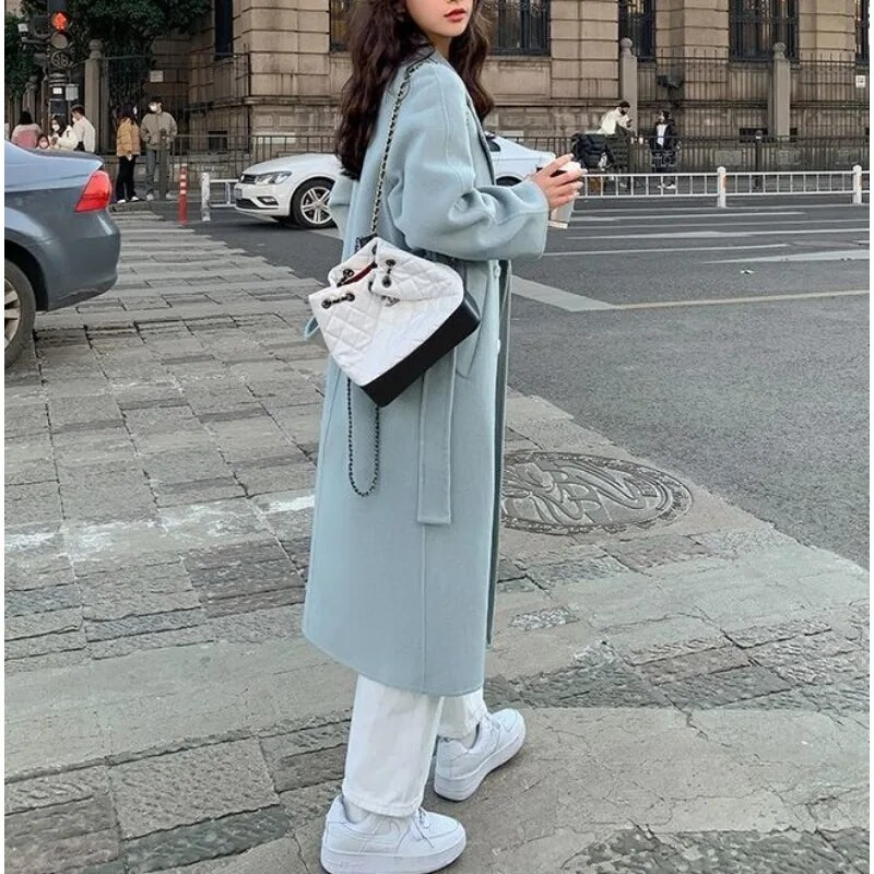 Brīvs mētelis sievietēm Ikdienas vienkrāsains virsdrēbes ar jostu Korejas modes biroja sieviešu virsjaka Apģērbi Rudens un Ziemas Jaunums 2023