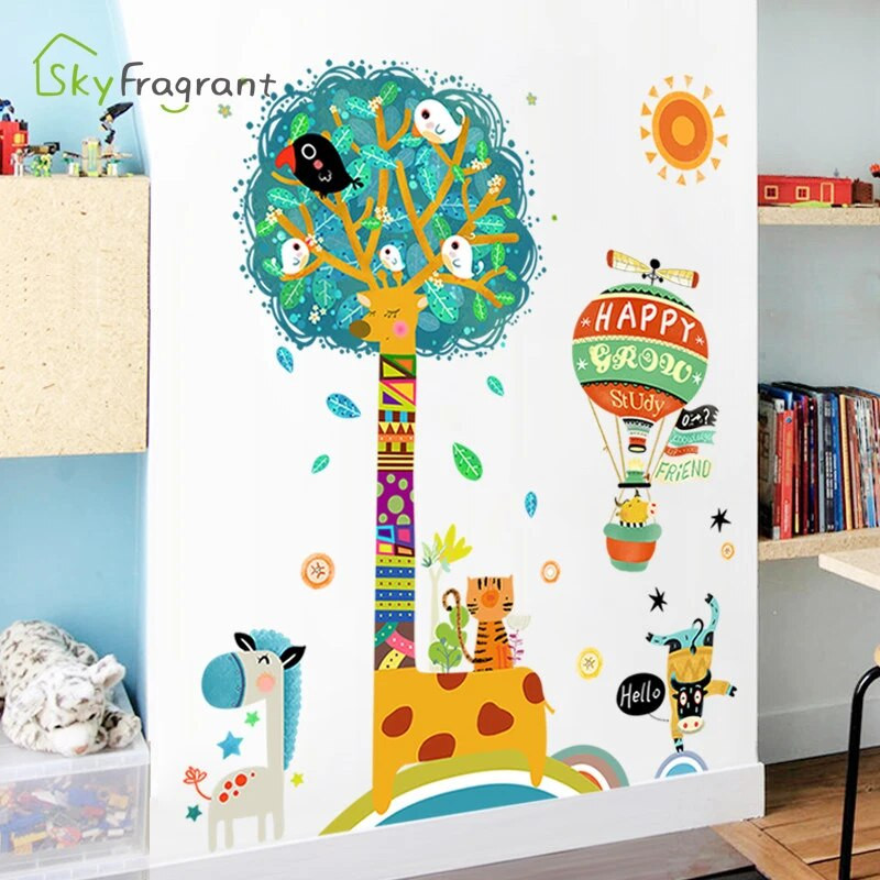 Radošas žirafes sienas uzlīmes bērnu istabām bērnu guļamistabām mājas sienu dekors multfilmu tapetes Pašlīmējošās vinila stikla uzlīmes
