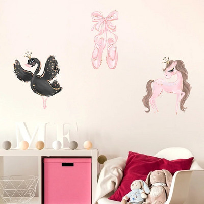 Rozā vienradzis zvaigzne mākoņu sienas uzlīmes bērnu istabām meiteņu mazuļu istabas guļamistabas dekorēšana pasaku multfilmu Dzīvnieku bērnudārza tapetes