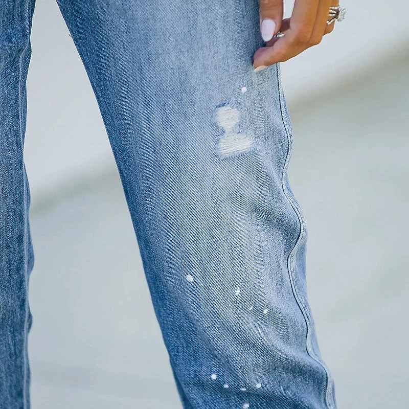 Sieviešu džinsi, zili, elastīgi, ar augstu vidukli. Ikdienišķa modes modes plēstas ielas apģērba džinsa zīmuļbikses 2023. gada tendence