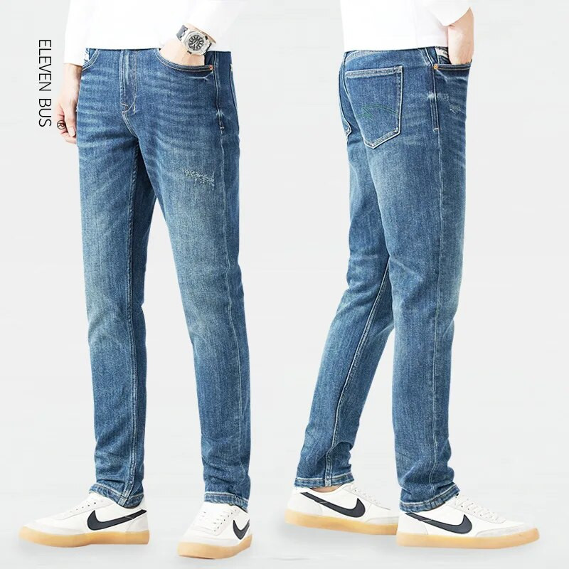 Új, csúcskategóriás férfi, egyenes szárú, karcsúsított lábszárú farmer divatosan mosott férfi farmernadrág