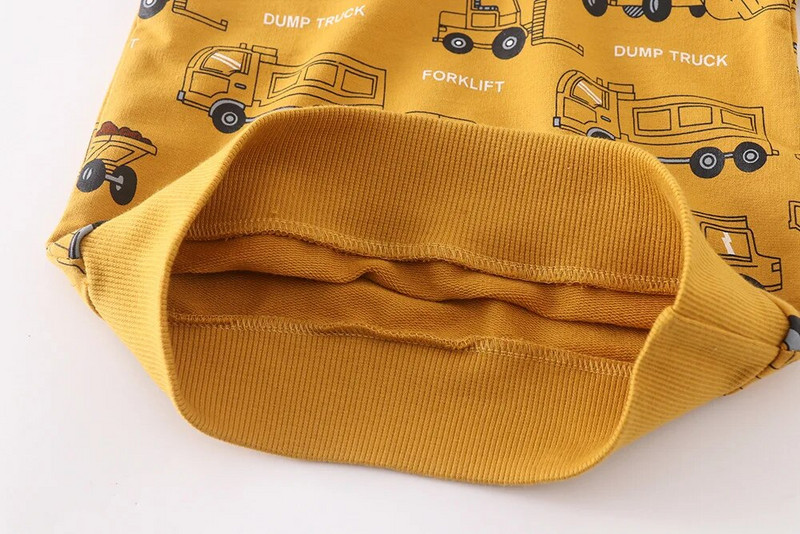 Jauns zēnu ikdienas džemperis pavasara un rudens apģērbs Kokvilnas bērnu apģērbs ar apaļu kakla apdruku ar apdrukātu automašīnu garajām piedurknēm, zīdaiņiem Trend 2-7T