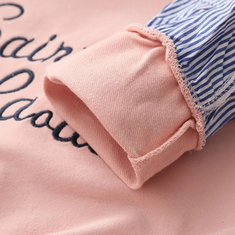 2023. gada pavasaris, rudens 3–11 12 gadi, pusaudžu kapuces, apdrukas ar burtu apdruku bērniem.