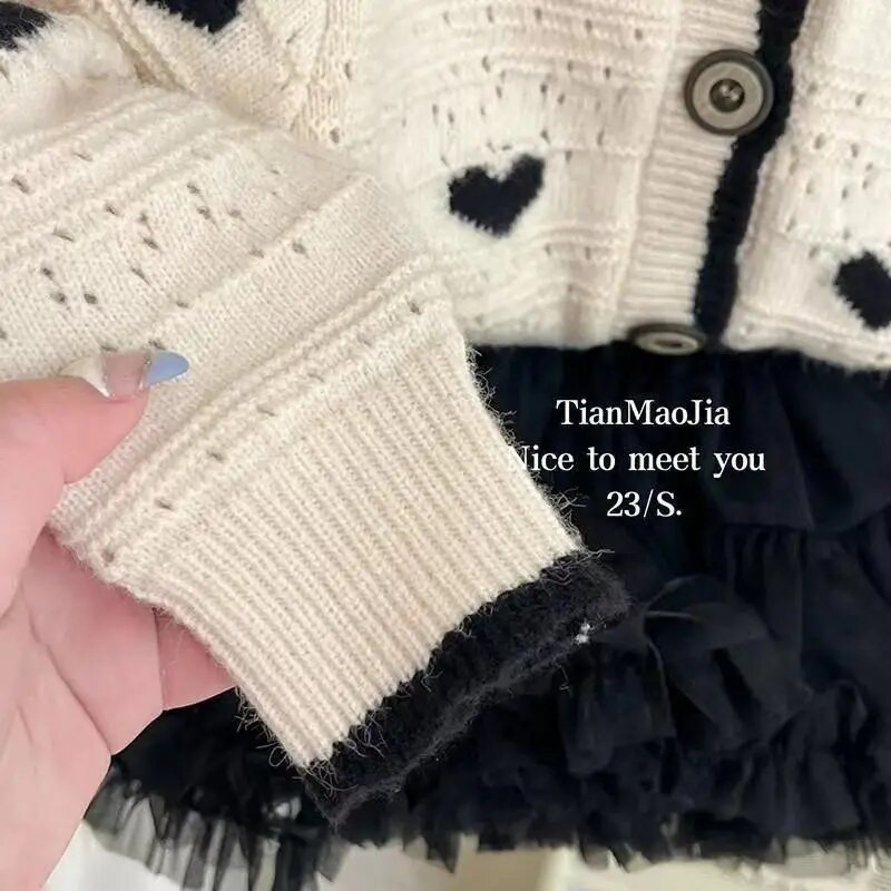 2023 m. kūdikių mados meilės megztiniai megztiniai, siuvinėti mergaitei, pavasario rudeniniai drabužiai vaikų gimtadienio striukės