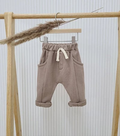 Meiteņu mazuļu masīvi legingi 2023. gada pavasara korejiešu zēnu rievotas PP bikses Mazs zēns ikdienišķs harēms Bikses bērniem Bikses apakšbikses