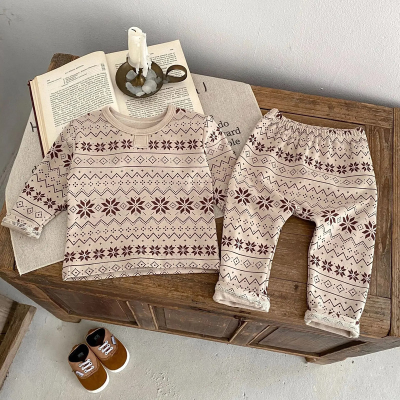 Rudens festivāla dāvanas zīdaiņiem, zēniem un meitenēm, daudzpusīgs Ziemassvētku sniegpārsliņu apdruka, mājas mēbeļu 2-daļīgs komplekts