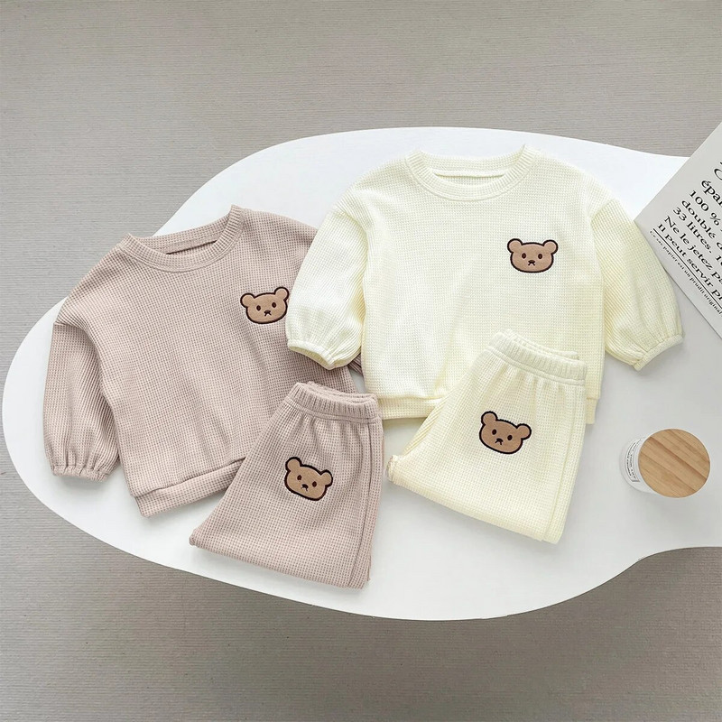 Lastekomplekt Tüdrukute ja poiste triibud kevadine ja sügisene vabaaja multikas Väike karu, kaheosaline komplekt Korea versioon