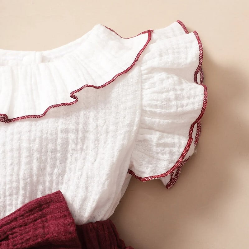 Baby Girl Red Wine su balta 3 sluoksnių keksiukų suknele