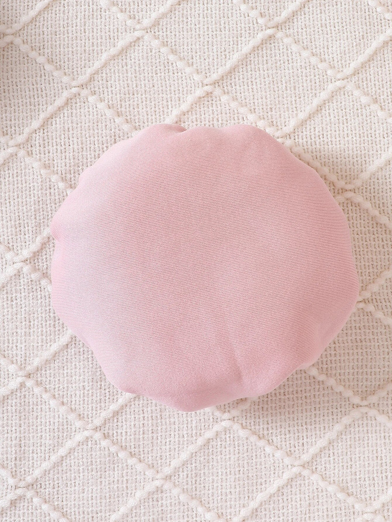 Pavasara un rudens meiteņu kleita, cepure ar apaļu kakla izgriezumu, garām piedurknēm, multfilmas kaķa loka raksts, moderns un silts