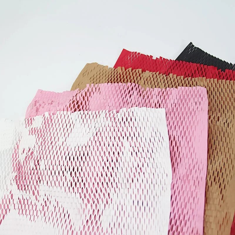 Környezetbarát méhsejt papírháló, üreges csomagolópapír, barkácsolt illatos gyertya virágos művészeti ajándékdoboz csomagolás kézzel készített anyagok