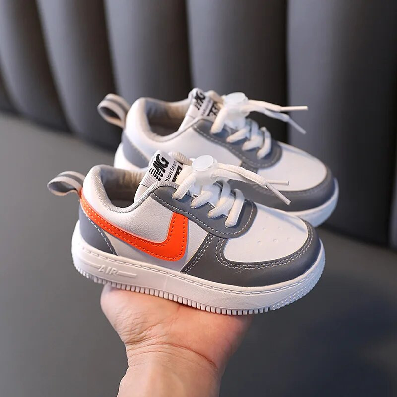 2024 m. Nauji vaikiški mergaičių balti sportbačiai berniukams Laisvalaikio batai Kvėpuojantys Pu vaikiški sportiniai batai Platūs unisex balti batai