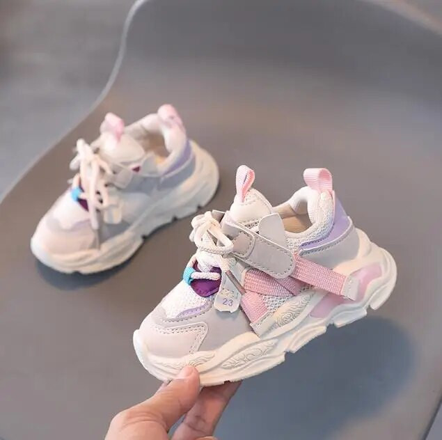 Dydis 21-30 Kūdikių batai mažyliams berniukams Mergaitėms kvėpuojantis tinklelis Little Kids Laisvalaikiai sportbačiai Neslystantys vaikiški sportiniai bateliai tenisas