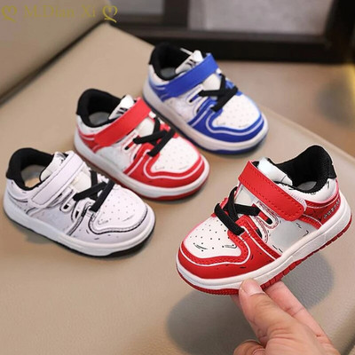 2023 Нови горещи продавани Сладки бебешки спортни обувки First Walker Сладки бебешки тенис предучилищни класически спортни обувки за момчета и момичета
