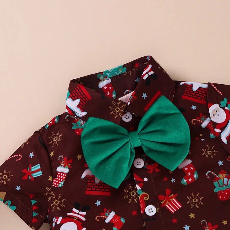 Ziemassvētku jauna stila Harley 2023. gada bērnu puika, izskatīgs tauriņš ar īsām piedurknēm Ziemassvētku vecīša kombinezons ar apdruku