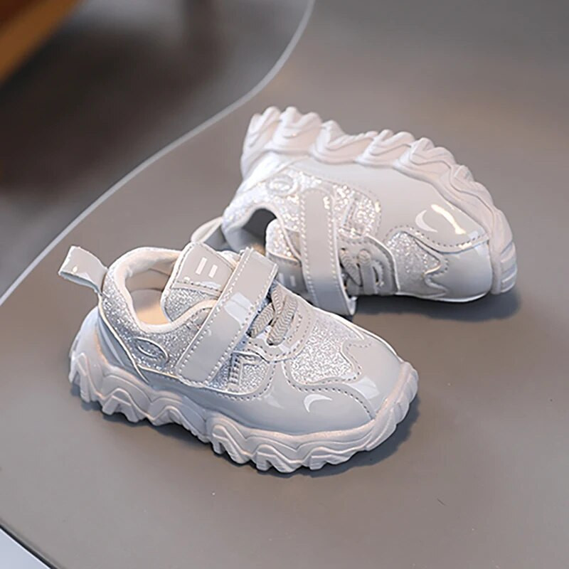 Детски лъскави масивни маратонки Малки момчета Момичета Лачена кожа Ежедневни спортни обувки TPR Унисекс Ученически обувки 3-6 г. Есен Пролет