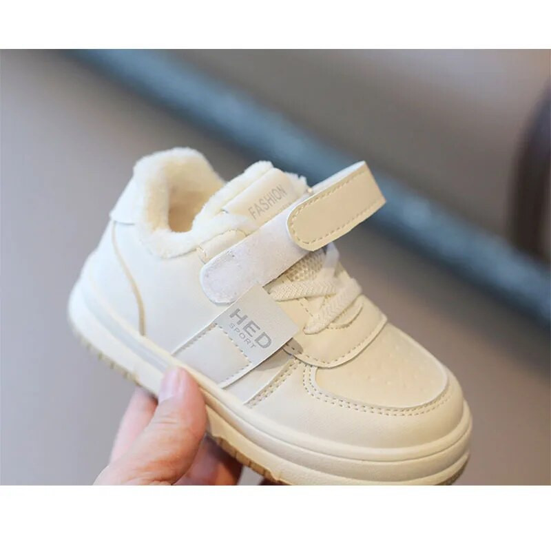 Uued kuumad 2023. aasta tennised, laste tossud, talv, uued poisid, tüdrukud, spordijalatsid vabaaja lauajalatsid Pehme tallaga laste valged kingad