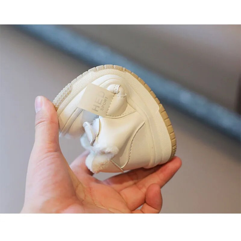 Uued kuumad 2023. aasta tennised, laste tossud, talv, uued poisid, tüdrukud, spordijalatsid vabaaja lauajalatsid Pehme tallaga laste valged kingad