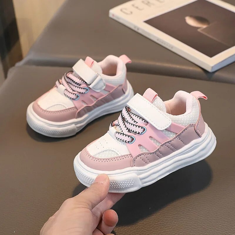 Modes sporta apavi Jauni 2024. gada meiteņu zēnu elpojošas kedas bērniem brīvā dabā, neslīdoši skriešanas apavi bērniem, zīdaiņiem, mazuļiem