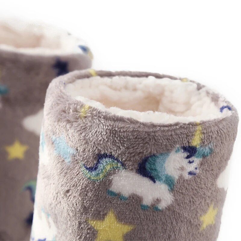 Mntrern 2022 Jaunas sieviešu ziemas siltas puszābaki iekštelpu plīša zābaki omulīgi jauki meitenes mājas apavi Ziemas čības ar dzīvnieku apdrukām