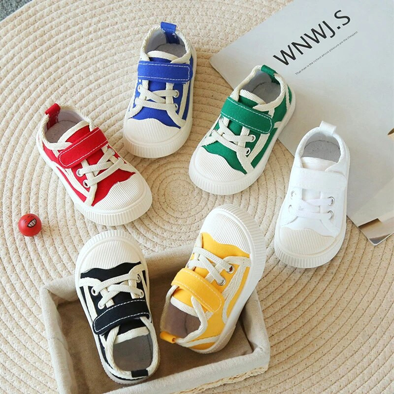 Új márka Gyerek vászon tornacipők kisgyermekeknek Sport alkalmi cipők divatos légáteresztő gyerekek lapos vászon cipők fiúk lányok naplopók