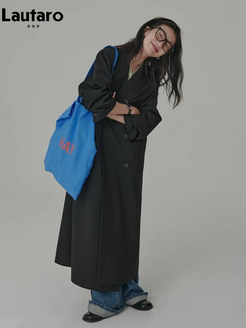 Lautaro Ανοιξιάτικο φθινόπωρο Extra Loose Casual Flowy Μαύρη καμπαρντίνα για Γυναικεία Μάξι παλτό με διπλό στήθος Κορεάτικο στυλ 2023