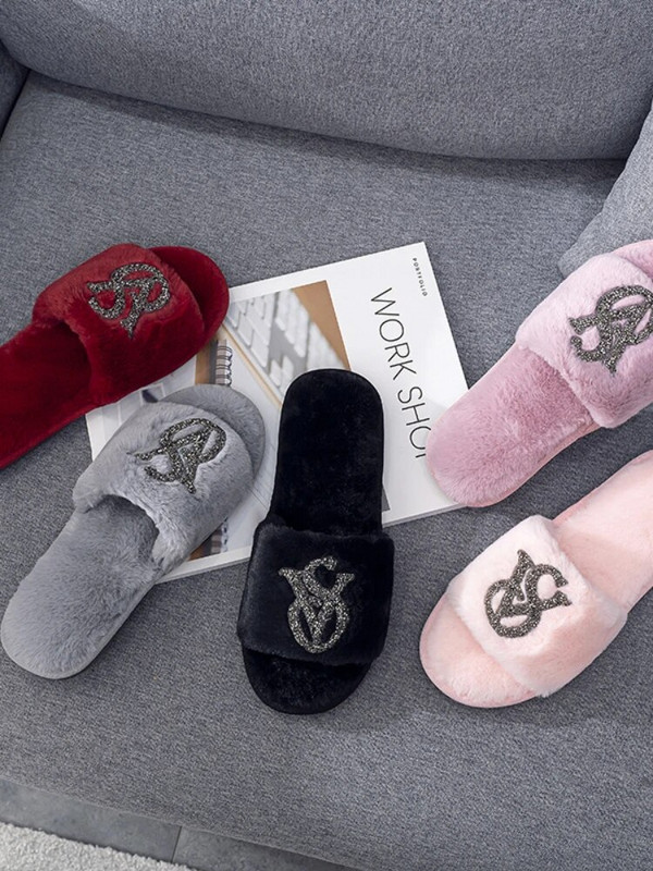 2023. gada modes sieviešu un vīriešu čības, mīkstas mākoņu čības Vīriešu čības mājās, plīša kažokādas čības, dāmu lielizmērs 44 45, sieviešu apavi, slidkalniņi