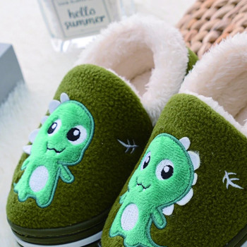 Модни чехли за малко момче Зимни топли обувки Ежедневни домашни принадлежности Бебешки артикули Неплъзгащи се подметки Мокасини Детски обувки с анимационен динозавър