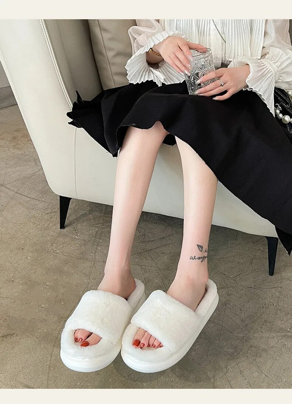 Χοντρές χνουδωτές γούνινες παντόφλες 2022 New Women Winter House Ζεστές γούνινες παντόφλες Γυναικείες σαγιονάρες Home Slides Επίπεδα παπούτσια εσωτερικού δαπέδου