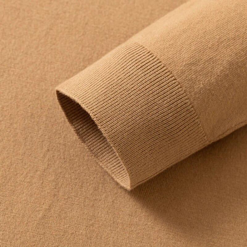 2023. gada rudens un ziemas jauns, nepelējošs samta džemperis ar apaļu apkakli Trikotāžas vīriešu džemperis Jauns ikdienas modes retro džemperis