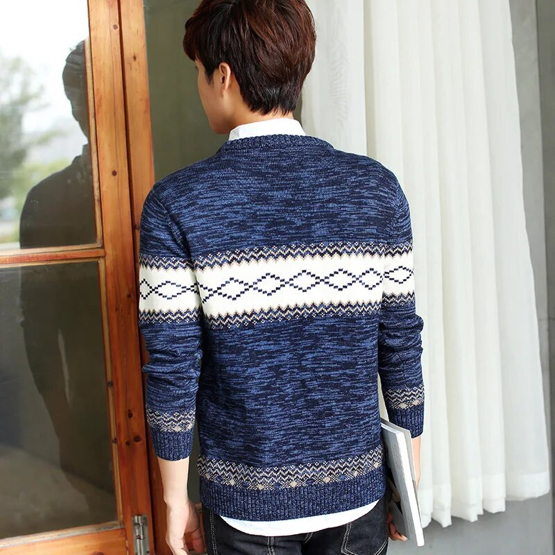 2023. gada rudens/ziema Moderns japāņu stila vīriešu džemperis, pievilcīgs un skaists ar apaļu kakla izgriezumu, pieguļošs vīriešu pulovers