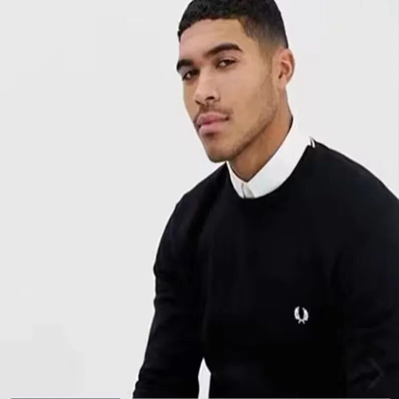 Őszi és téli férfi kötöttáru divat hímzés meleg alkalmi pulóver utcai Harajuku retro környakú pulóver