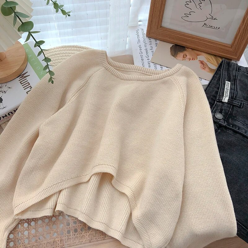 Ženski pulover nepravilnog O-izreza Jednobojna pletena bluza dugih rukava Proljeće Jesen Korejski retro tanki kratki pulover