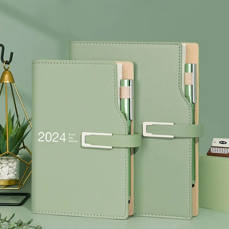 Jauns 2024. gada piezīmju grāmatiņa A6 piezīmju grāmatiņa Darba kārtības grāmata Kalendārs grāmata Ikdienas Nedēļas Mēneša plānotājs Dienasgrāmata Piezīmju grāmatiņa Biroja grafiks Kancelejas preces