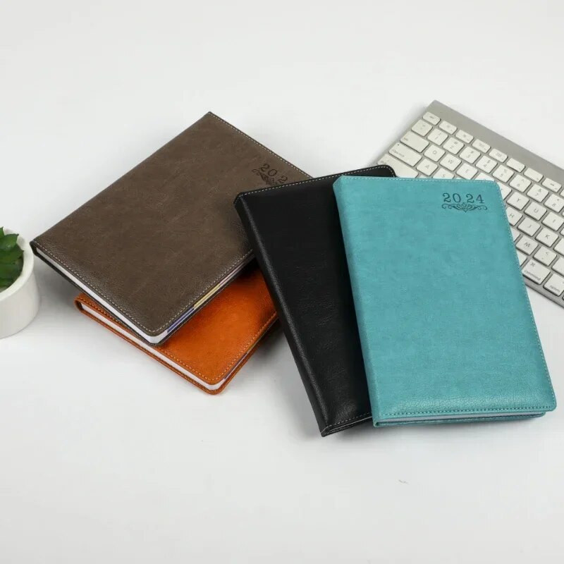 2024 Ādas angļu spāņu A5 Gada kalendāra grāmata Dienas plānotājs Dienas kārtība Grāmatu plānotājs Piezīmju grāmatiņas Žurnāli Dienas plāns
