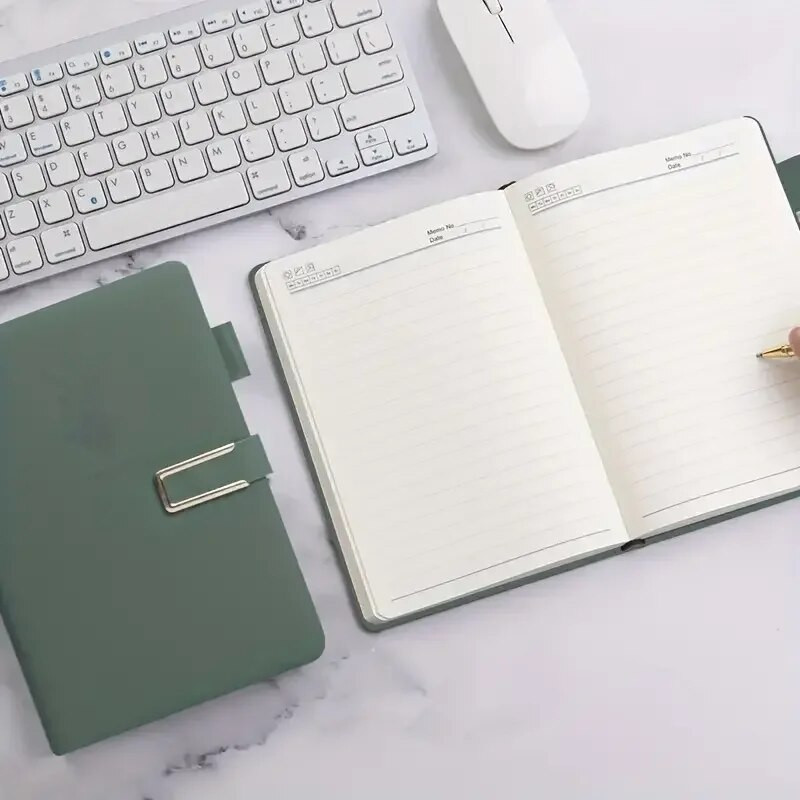 360 puslapių aukščiausios kokybės popierinio A5 formato minimalistinio viršelio užrašų knygelė su magnetine sagtimi, kad būtų lengva nešiotis įvairių spalvų
