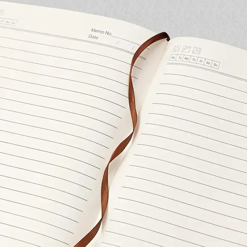 360 puslapių aukščiausios kokybės popierinio A5 formato minimalistinio viršelio užrašų knygelė su magnetine sagtimi, kad būtų lengva nešiotis įvairių spalvų