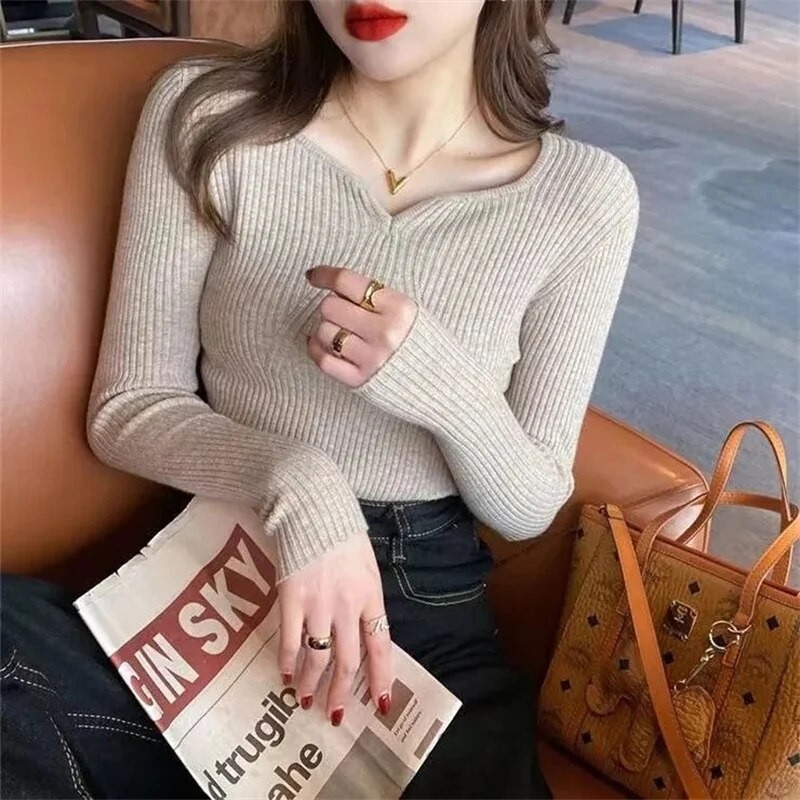 Divatos női hosszú ujjú kötött pulóverek tavaszi ősz új, tömör, vékony, V-nyakú koreai alap hétköznapi alsó pulóverek felsők