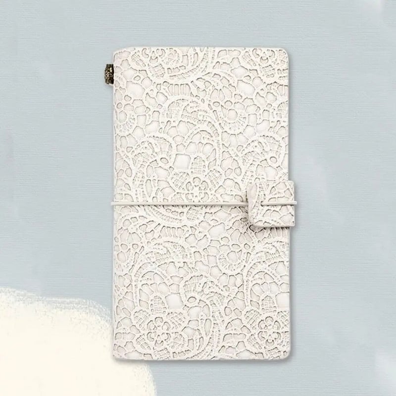 Ημερολόγιο από συνθετικό δέρμα Vintage Ευρωπαϊκή δαντέλα σκαλιστό λουλούδι A6 Φορητό σημειωματάριο μαθητών