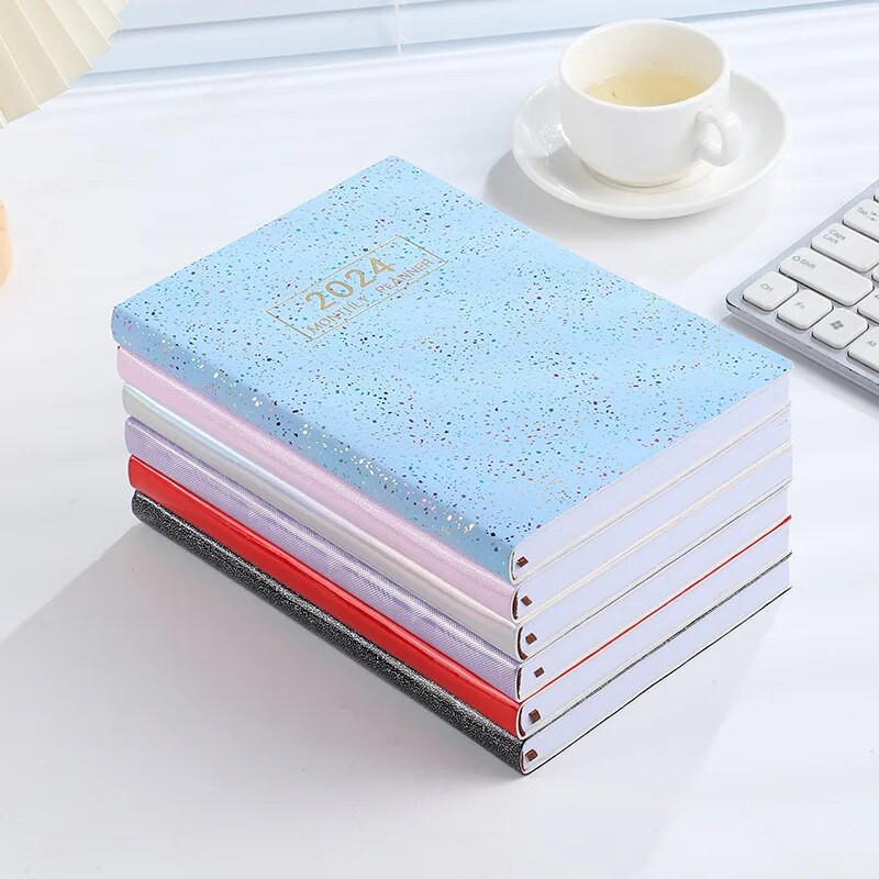 Σημειωματάριο 2024 A5 Ευρετήριο Σημειωματάριο 360 Ημερών Εβδομαδιαία Πρόγραμμα προγραμματισμού Ατζέντα Σημειωματάρια Γραφική ύλη Σχολικά προμήθειες