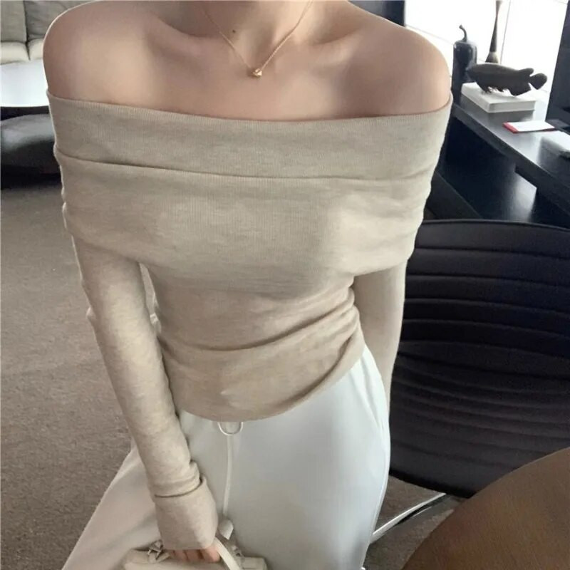 Sieviešu džemperi ar slīpu kakla izgriezumu, īsi, adīti, plāni, tievi, ar noteiktu vidukli, seksīgi, eleganti, pie pleciem, rudens, ziema, sieviete