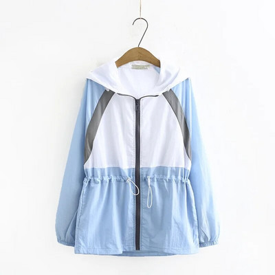 Liela izmēra sieviešu apģērbs Vasaras plāns ikdienas jaka Kontrastkrāsas jaka ar kapuci ar rāvējslēdzēju un jostasvietā ir aukliņa