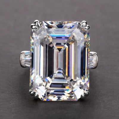 Huitan Luxusný Solitaire Veľký obdĺžnik CZ Dámsky snubný prsteň Zásnubný prsteň Večerná párty Elegantné dámske módne šperky Darčeky