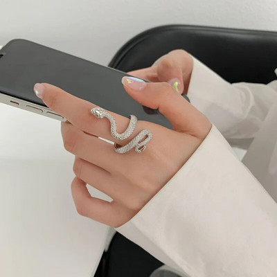 Čūskas gredzens kobras formas retro panks pārspīlēts gara gredzens atvērts gredzens ar temperamentu regulējams gredzens rotaslietas