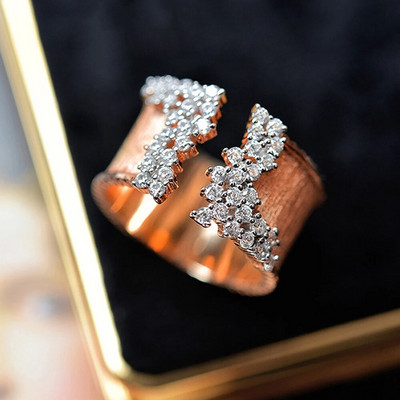 Huitan divatos luxus arany színű cirkónia gyűrű nőknek modern széles sávú ujjgyűrű OL stílusú női ékszer csepp szállítás