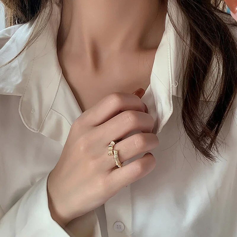 2023. gada jauna dizaina opāli bambusa formas zelta krāsā regulējami gredzeni korejiešu modes rotaslietas ballītes grezns aksesuārs dāvanai sievietei