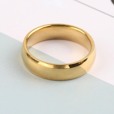 Egyszerű, divatos, aranyozott fényes gyűrű klasszikus páros bankettre, remek ékszerek