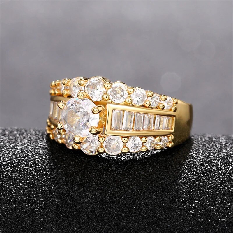 Huitan Modern Design Női Gyűrűk Esküvői Eljegyzéshez Kiegészítők Kövezett Káprázatos CZ Divat Női Gyűrűk Évfordulós Ékszerek